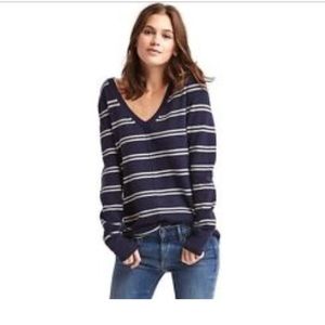 Size small v neck Gap striped warm sweater